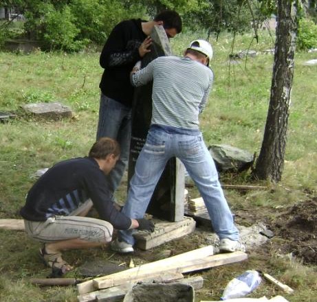 Гранитные памятники от производителя