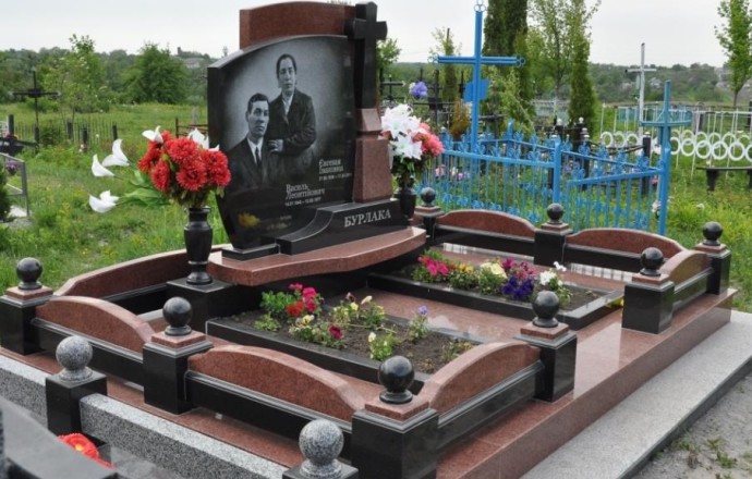 Изготовление портретов на гранитных памятниках